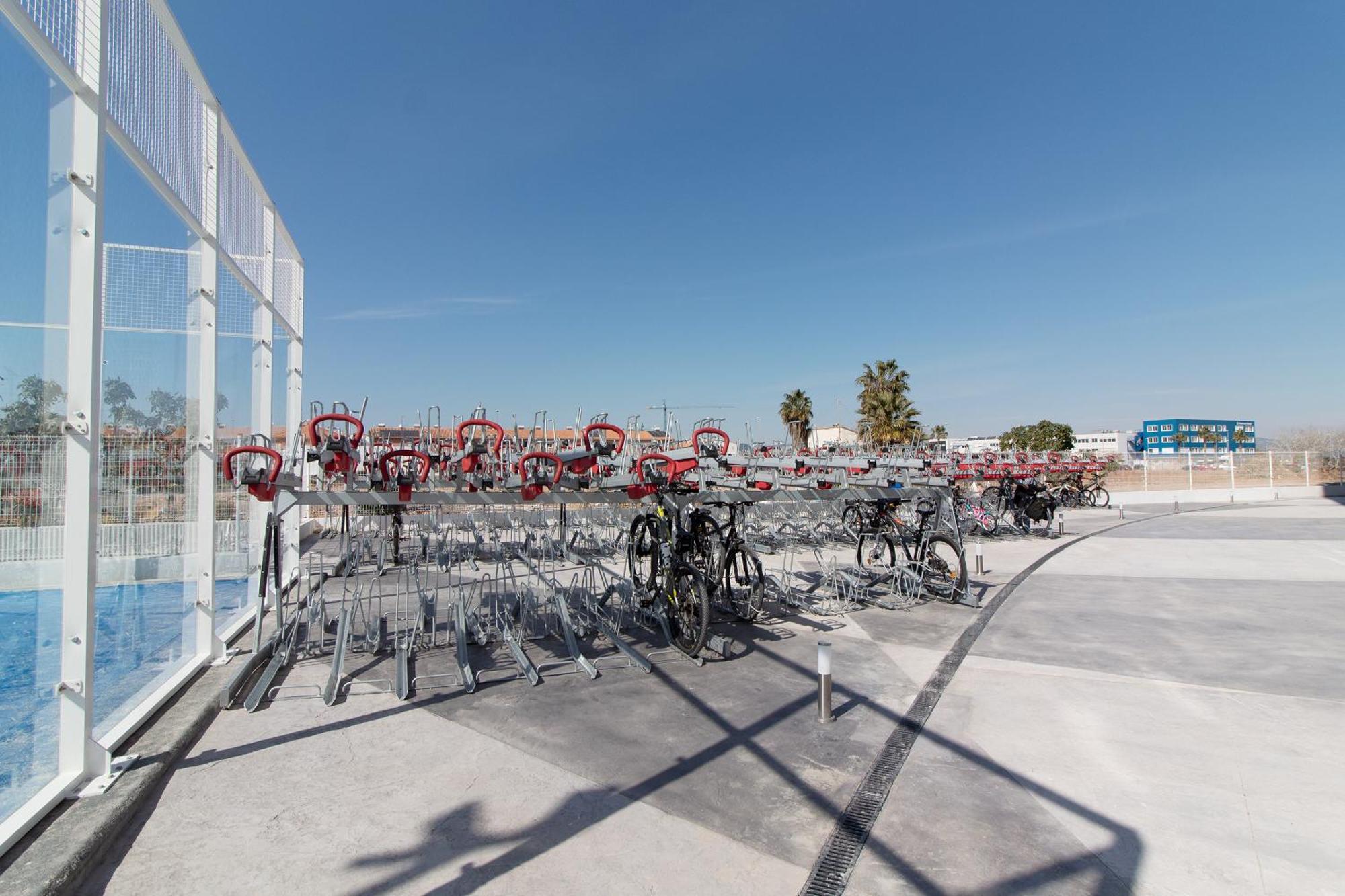 Global Properties, Apartamento Con Terraza Y Vistas Al Mar Y A La Montana Canet d'En Berenguer Екстер'єр фото